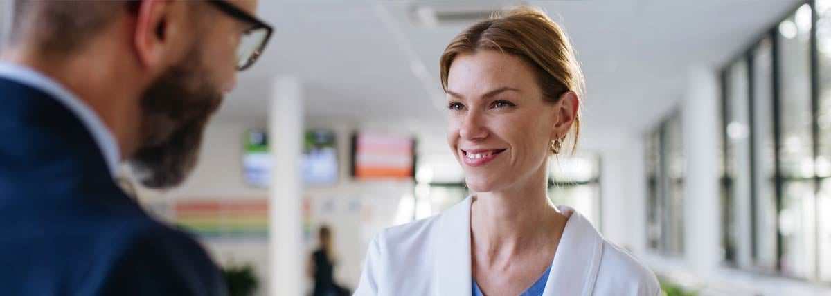 doctor meeting a healthcare software consultant